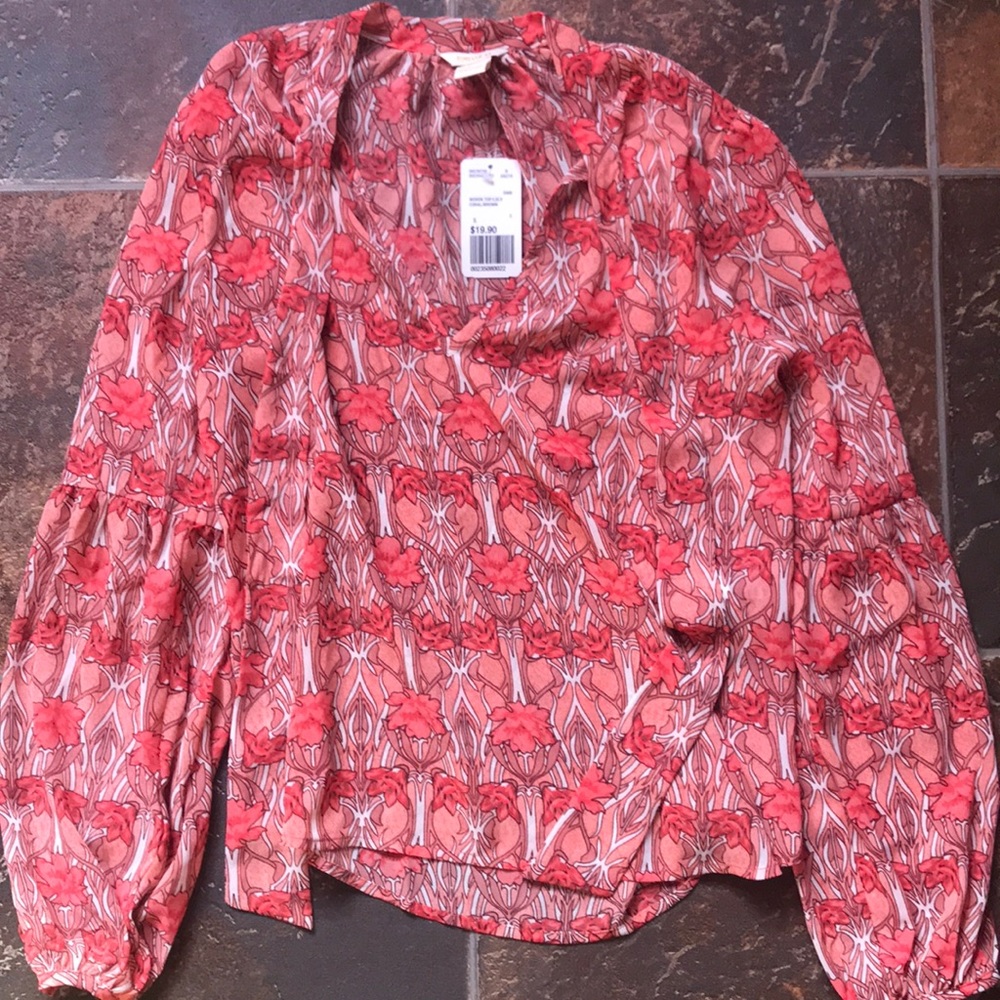 Pink flower top
